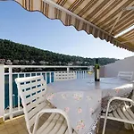 Kuzma - One-bedroom With Balcony And Sea View Apartmán