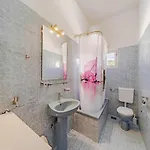 Kuzma - One-bedroom With Balcony And Sea View Apartmán *