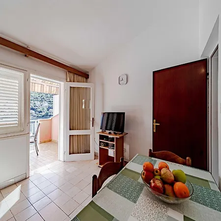 Appartement Kuzma - One-bedroom With Balcony And Sea View