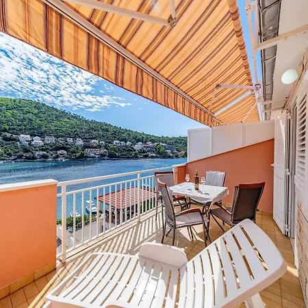 Kuzma - One-bedroom With Balcony And Sea View Appartement *