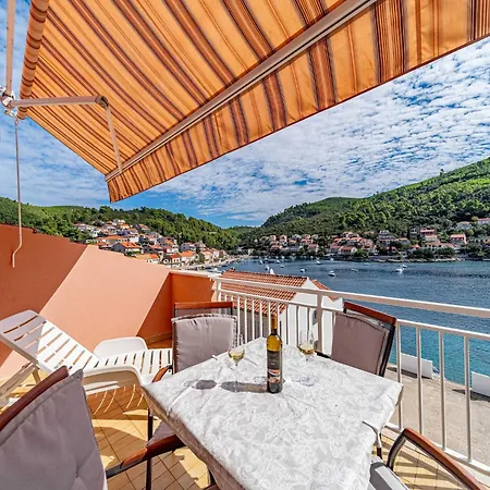 Appartement Kuzma - One-bedroom With Balcony And Sea View *