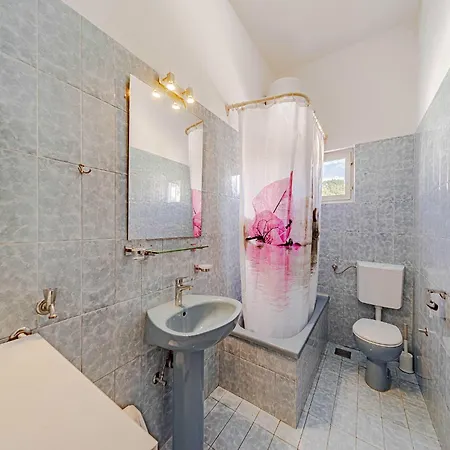 Kuzma - One-bedroom With Balcony And Sea View Apartment *