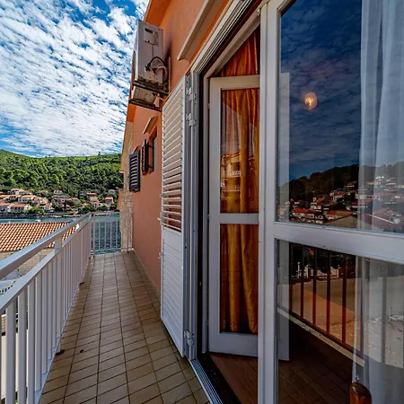 Apartment Kuzma - One-bedroom With Balcony And Sea View *