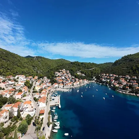 Kuzma - One-bedroom With Balcony And Sea View