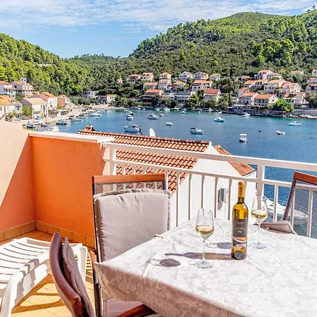 Kuzma - One-bedroom With Balcony And Sea View *