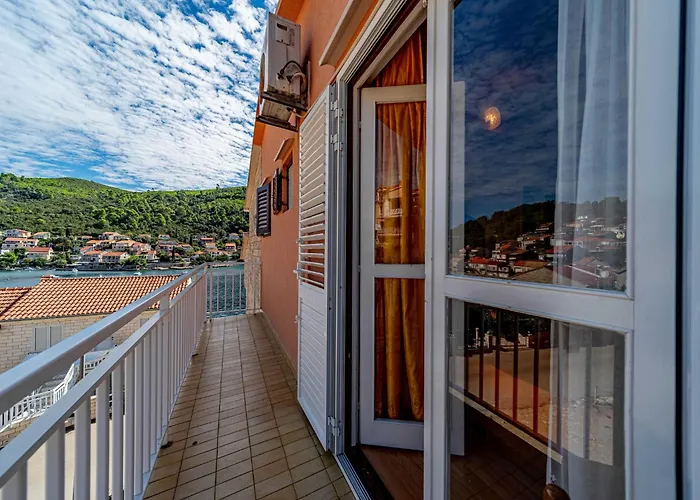 Apartament Kuzma - One-bedroom With Balcony And Sea View *