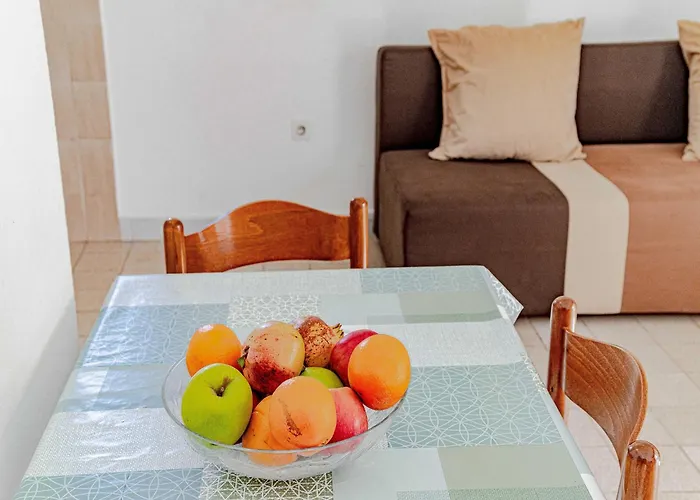 Kuzma - One-bedroom With Balcony And Sea View