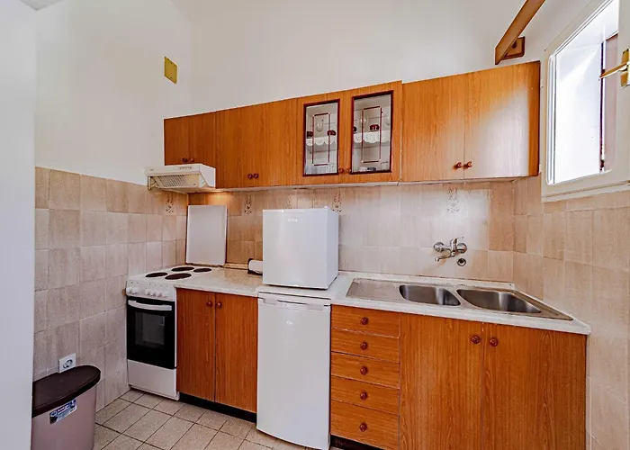 Kuzma - One-bedroom With Balcony And Sea View * Smokvica (Korcula)